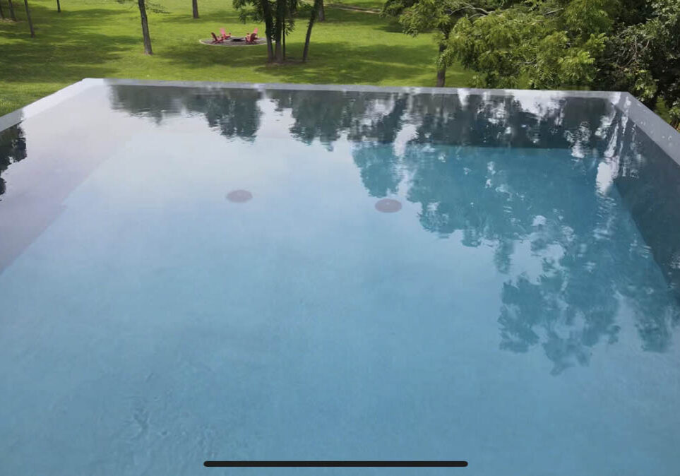 Shaw-Hollow-Infinity-Pool-03